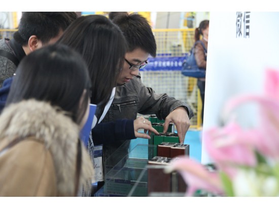 力爾鋁業亮相第十二屆中國國際門窗幕墻博覽會